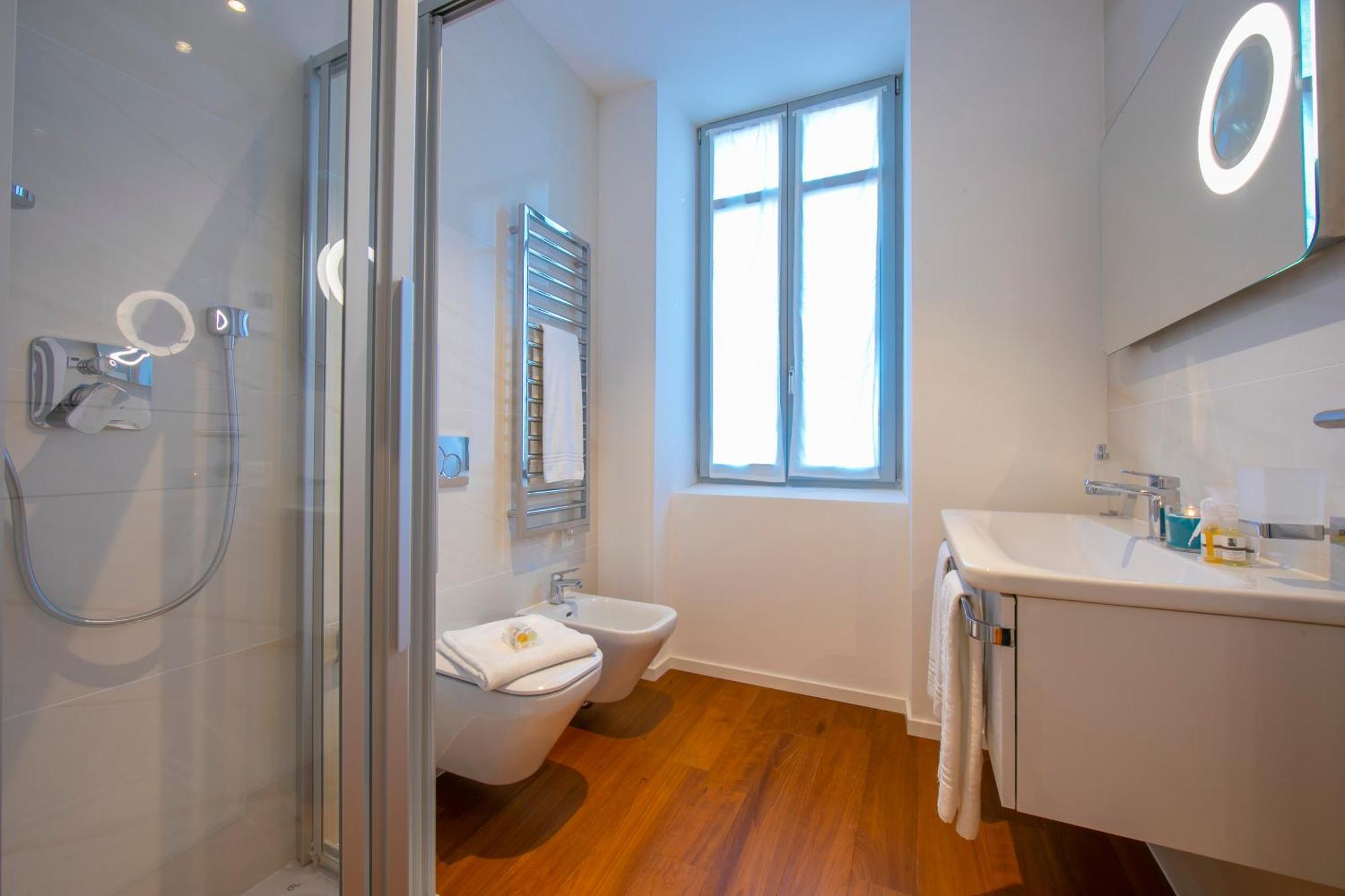Star Of Lugano - Happy Rentals Bagian luar foto